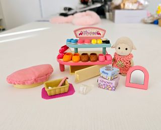 Village Shoe Shop Sylvanian Families