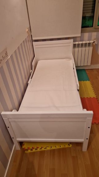 Cama extensible + colchon modelo Sundvik
