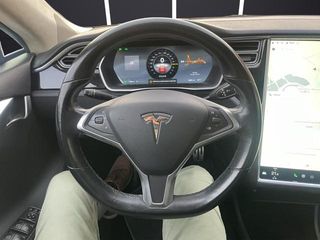 Tesla Model S Autonomía Estándar 4WD 386 kW (525 CV)