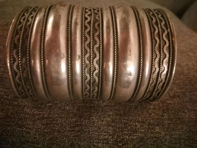 BRACCIALE ORIENTALE ARGENTO ANTICO 9 CM PESA 70 GR