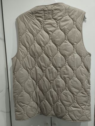 Chaleco acolchado Zara Talla M nuevo 