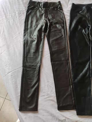 Due pantaloni in ecopelle