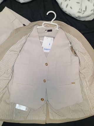 Vendo Traje para niño.