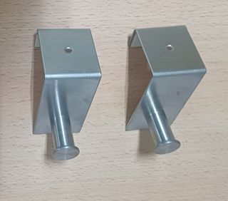 2 PERCHEROS PARA PUERTAS