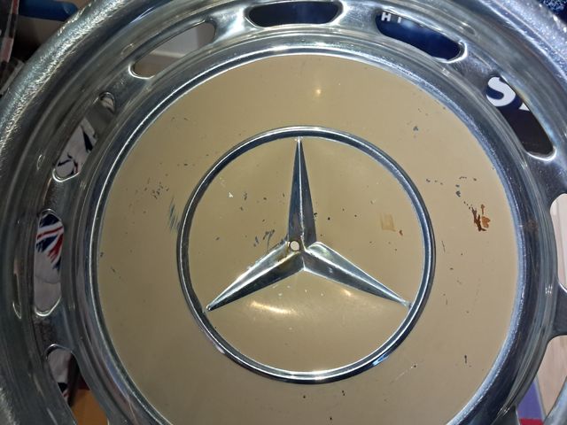 Copri cerchio vintage mercedes