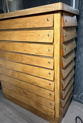 recepcion barra madera natural