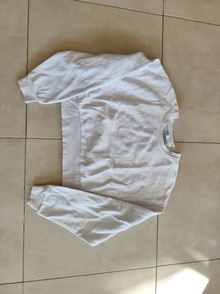 Lote 4 sudaderas cortas