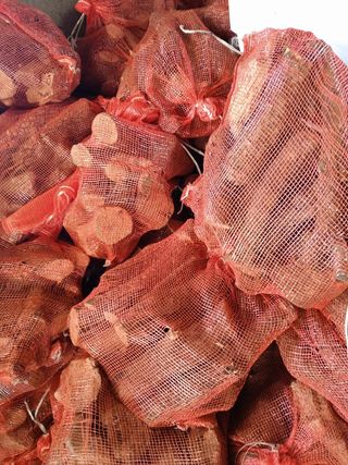 Sacos de leña Seca. Santo Tomé del Puerto