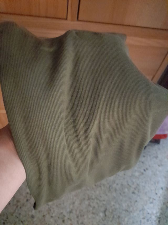 SUÉTER CHICO CUELLO ALTO