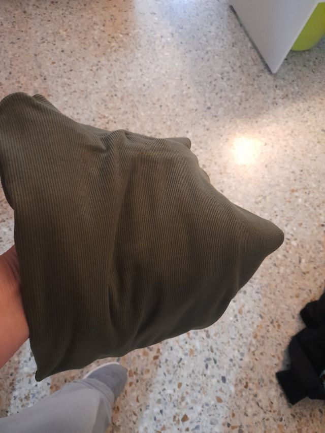 SUÉTER CHICO CUELLO ALTO