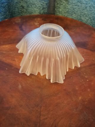 Plafón y tulipas antiguas