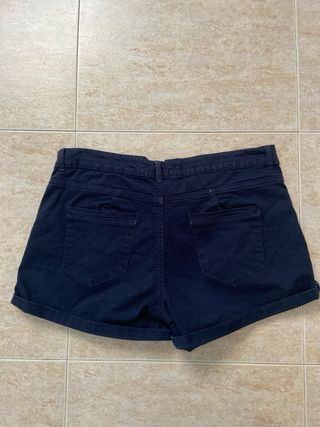 Pantalón corto azul marino