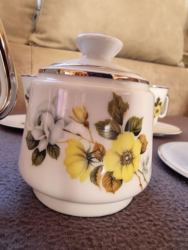 Juego de café de porcelana