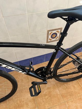 Trek Fx1 Disc - talla M Negra - año 2023___27-01