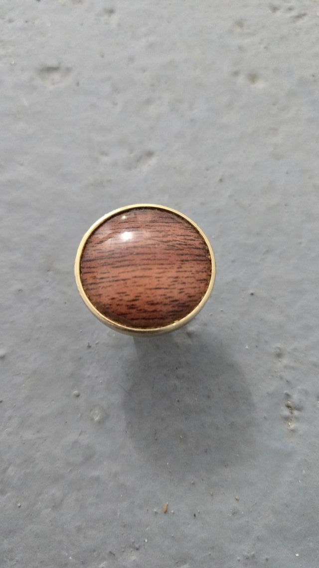 14 tiradores metálicos