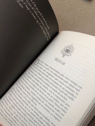 Libro De lobos y dioses