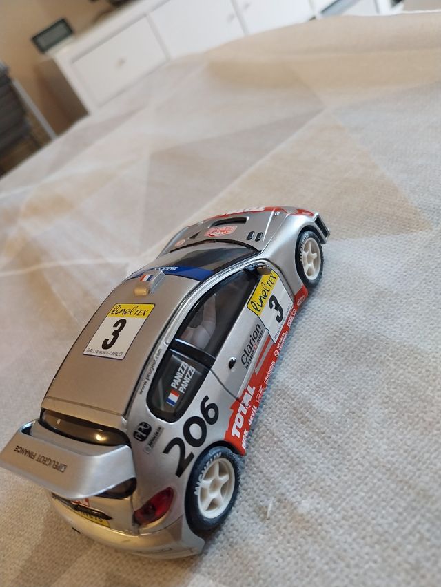 Peugeot 206 scalextric