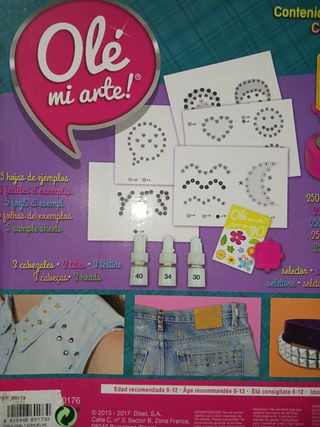 DECORA CON TACHUELAS