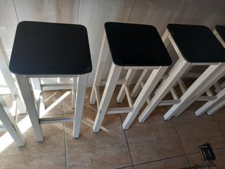 TABURETES ALTOS DE BAR O BARRA DE BAR