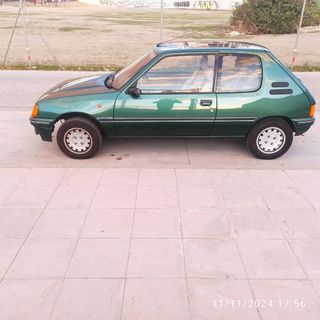 Peugeot 205 Roland Garros