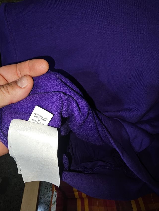 Felpa con cappuccio e logo a ricamo