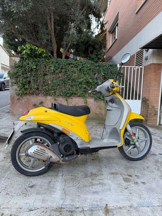 Moto 125 piaggio liberty