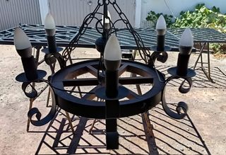 Lámpara forja, madera