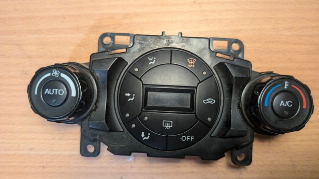 Mando Climatizador Ford fiesta 2011 mk6
