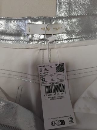 Pantalón color metálico