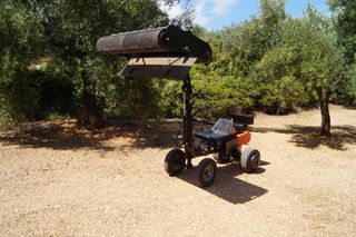 MAQUINA RECOLECTORA AUTOPROPULSADA JBR-7