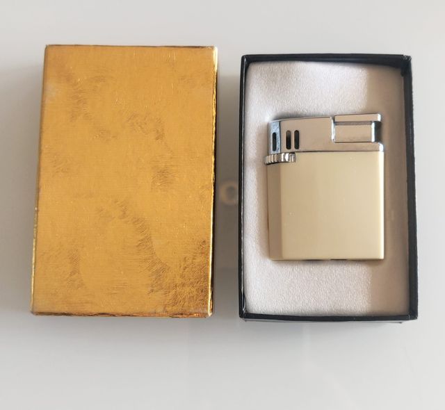 Encendedor PENGUIN con caja. Vintage