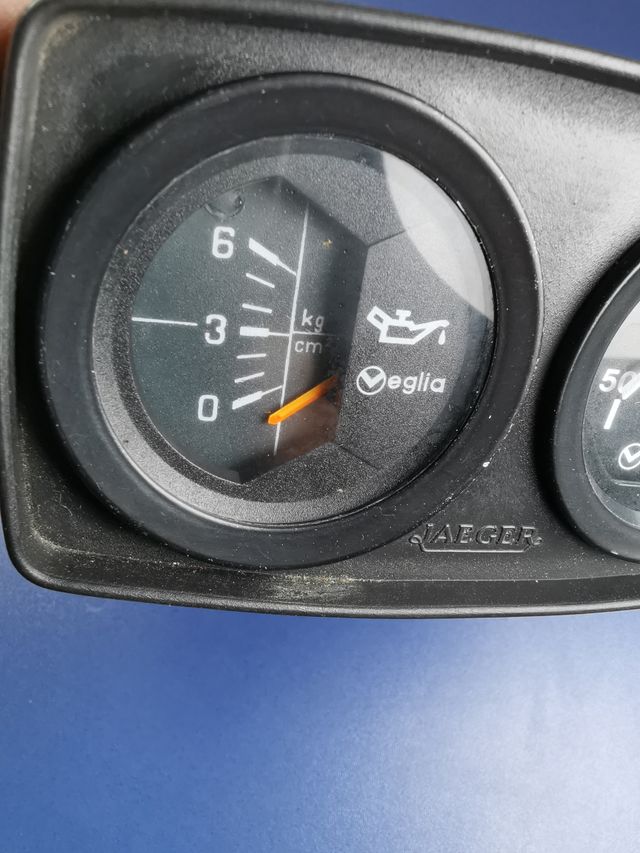 OROLOGI DELLA PRESSIONE DELL'OLIO E DELLA TEMPERATURA DI ALLARME