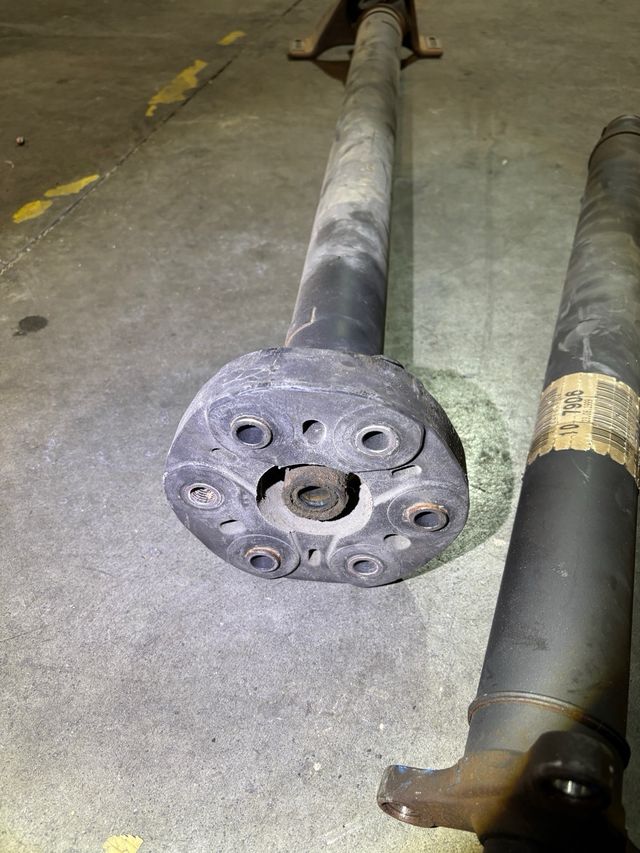 Trasnmision Cardan 2104107906 E430 Mercedes W210