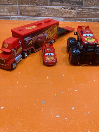 Camión y coche+todoterreno cars