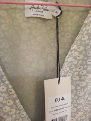 Figura de porcelana negro y oro Nadal