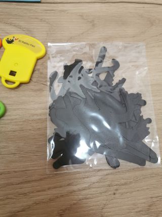 Libro de cuentos con linterna NUEVO