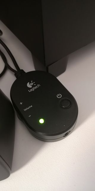 Altavoces PC LOGITECH