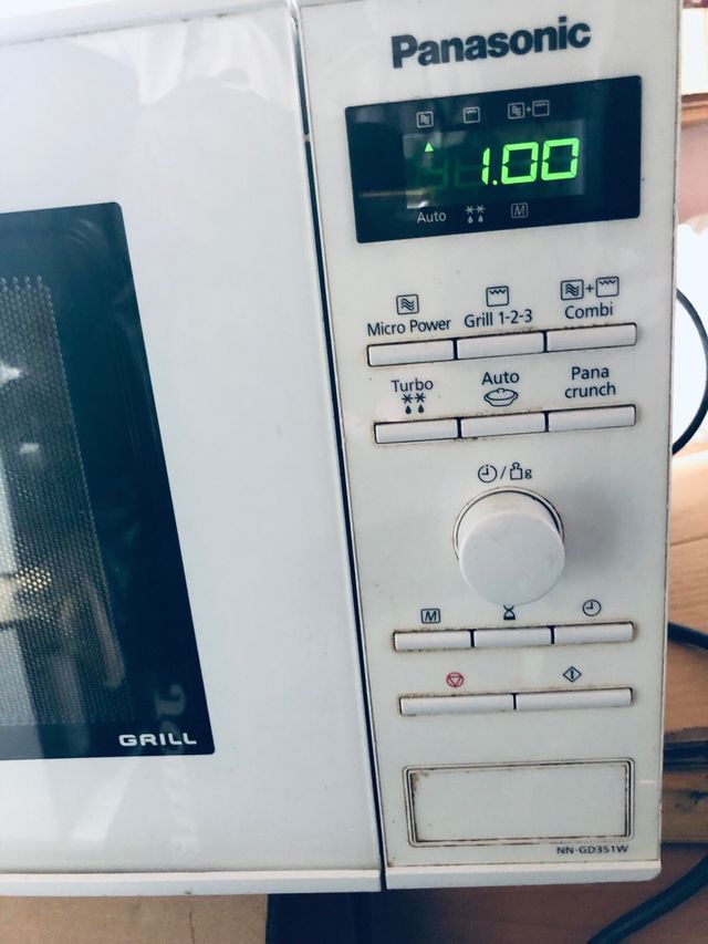 Panasonic NN-GD351W y NN-F661W despiece