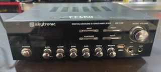 Amplificador y 4 altavoces ecler