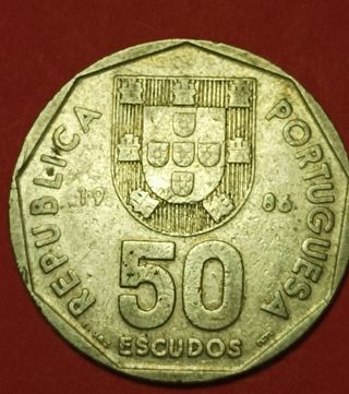 Moneda 50 escudos Portugal 1986
