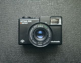 CÁMARA ANALÓGICA AGFA OPTIMA SENSOR 535