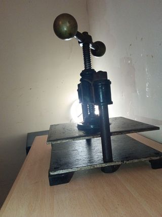 Antigua Prensa De Imprenta