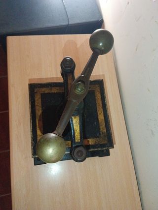 Antigua Prensa De Imprenta