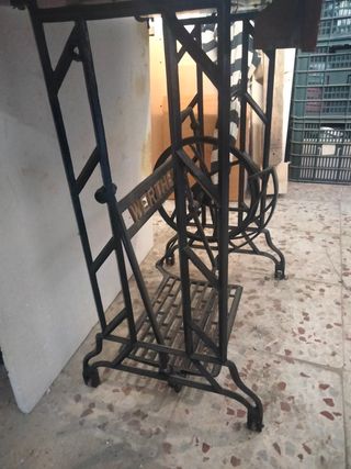 Mesa de maquina de coser