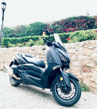 Yamaha XMax 400