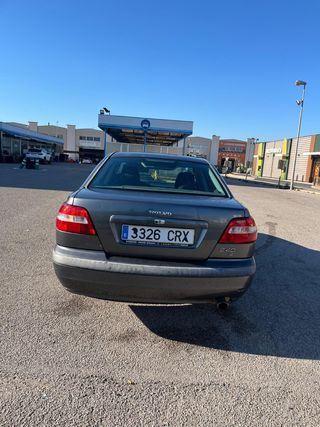 Volvo S40 2004