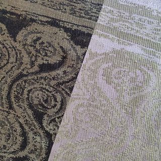 Elegante pañuelo estampado muy vistoso