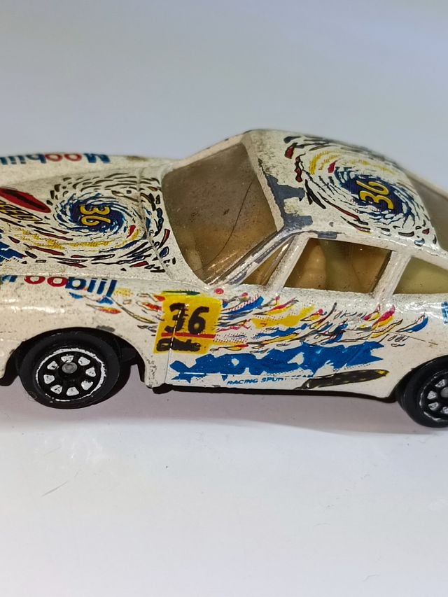 PORSCHE 911 1/64 PUBLICIDAD MOBIL