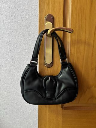 Bolso cuero negro