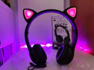 AURICULARES BLUETOOTH NUEVOS CON OREJITAS Y LUCES